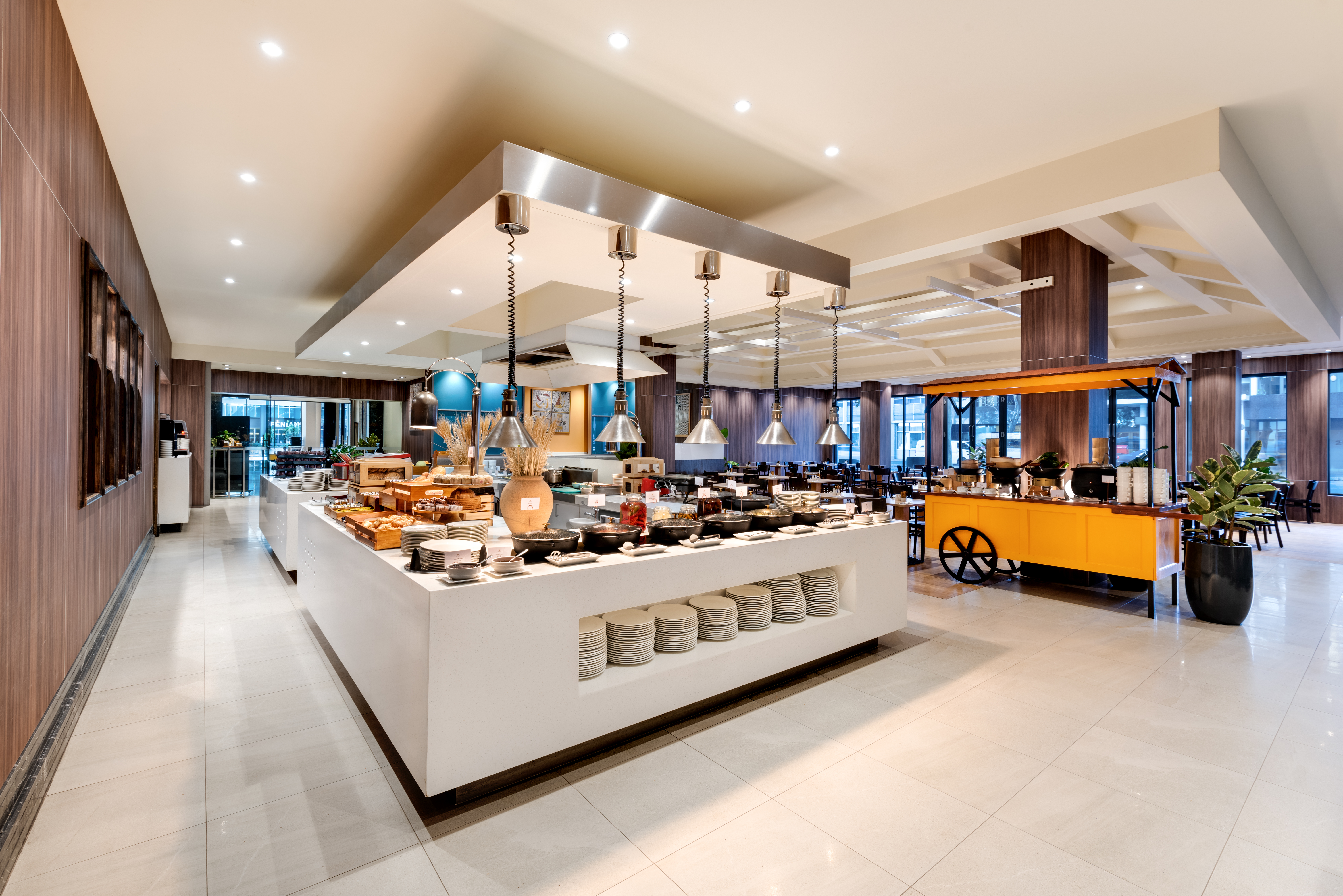 Monty's Restaurant