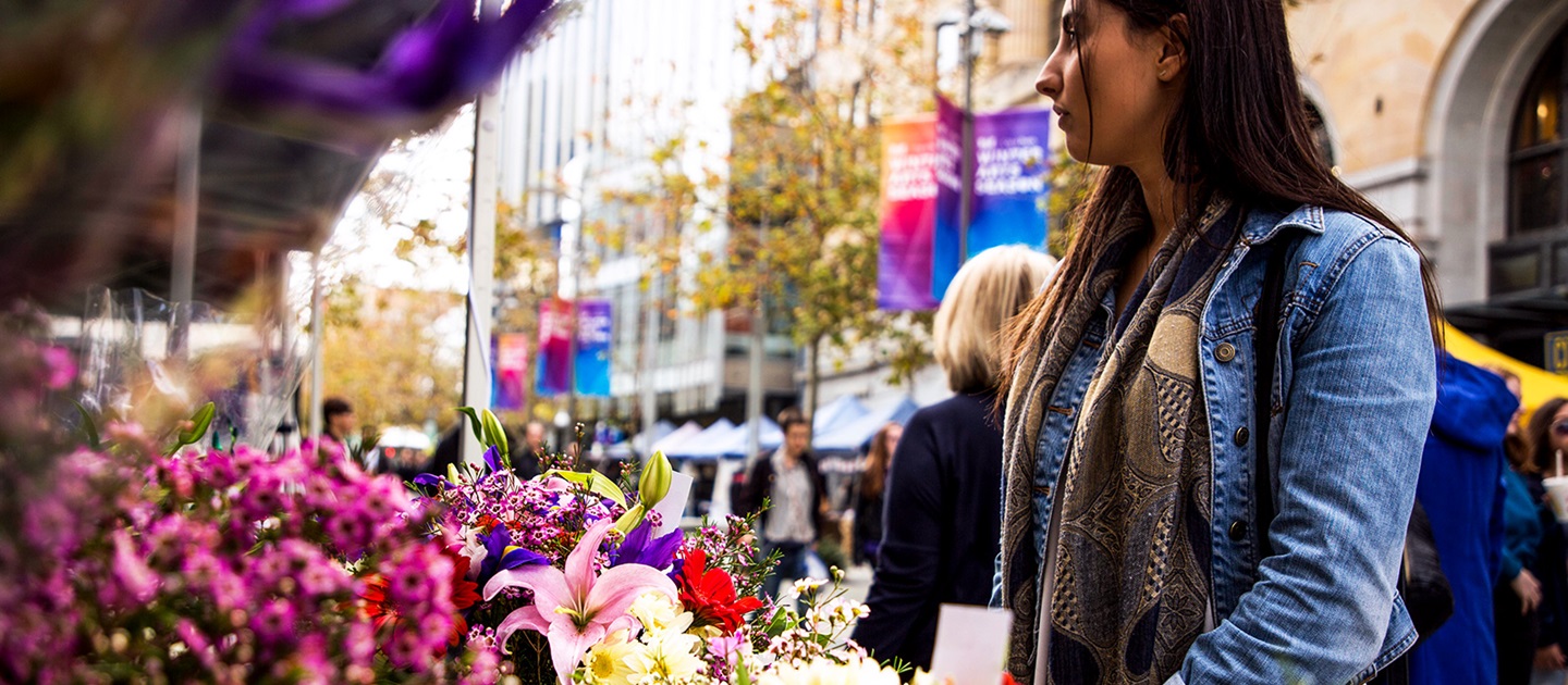 Twilight Hawkers Market