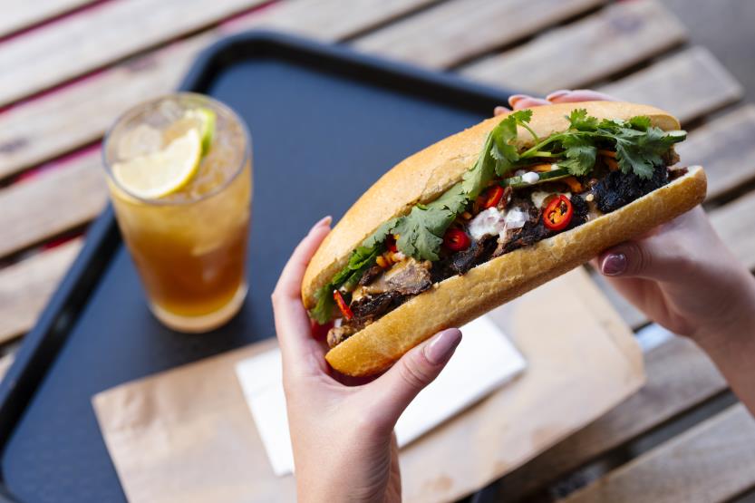 Banh mi and drink