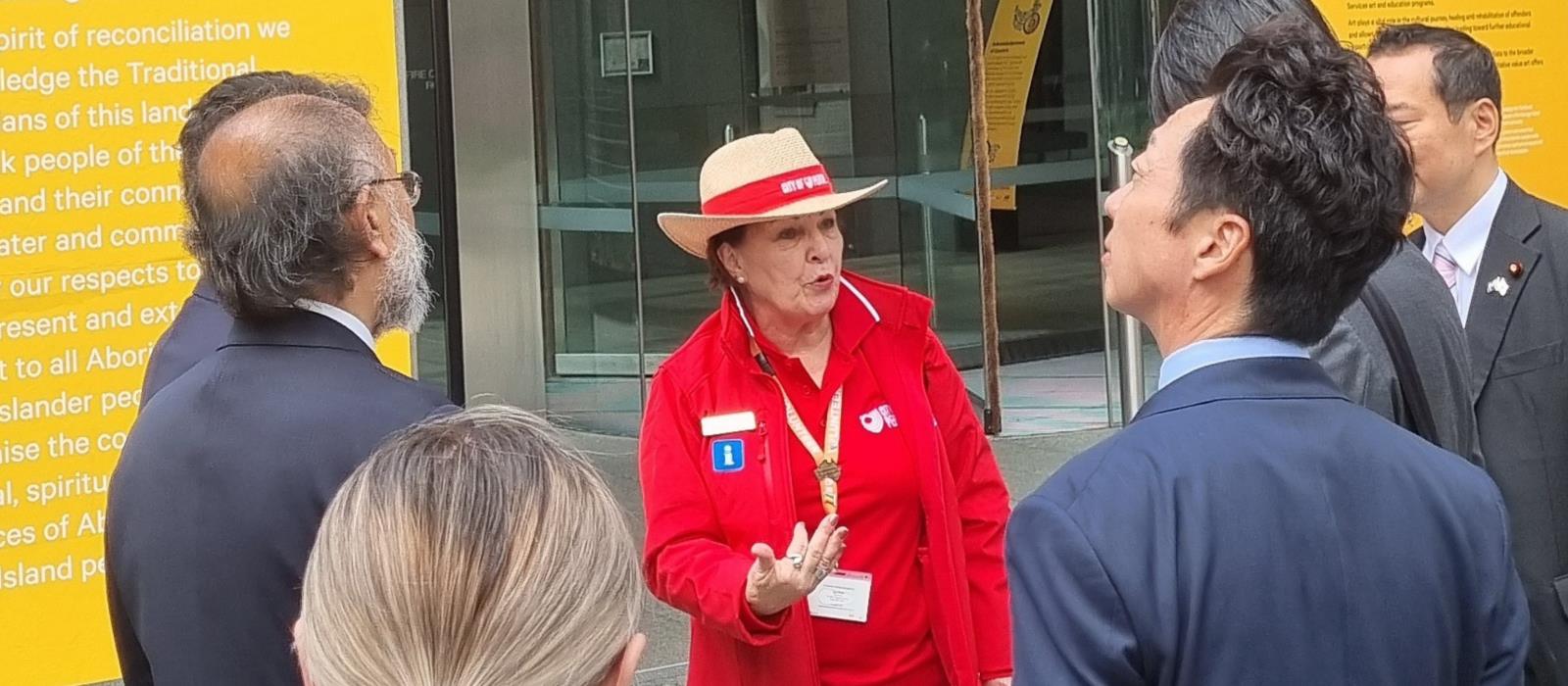 iCity free walking tour